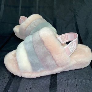 UGG Fluff Yeah Slide Sandals for Women Size US8